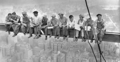 Dejeuner_en_haut_d_un_gratte_ciel_Charles_Clyde_Ebbets_20_septembre_1932-1024×805 V2